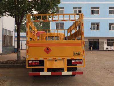 5.1米廂國五東風(fēng)氣瓶運(yùn)輸車圖片4